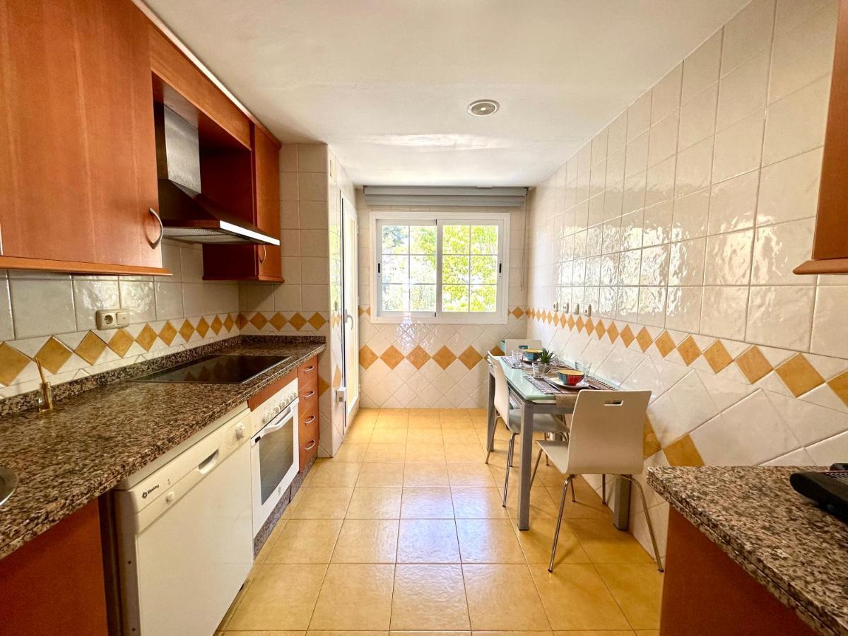 Moderno Apartamento Con Preciosas Vistas Al Mar En Urbanizacion Con Piscina - Rio Real 11 2G Marbella Exteriör bild