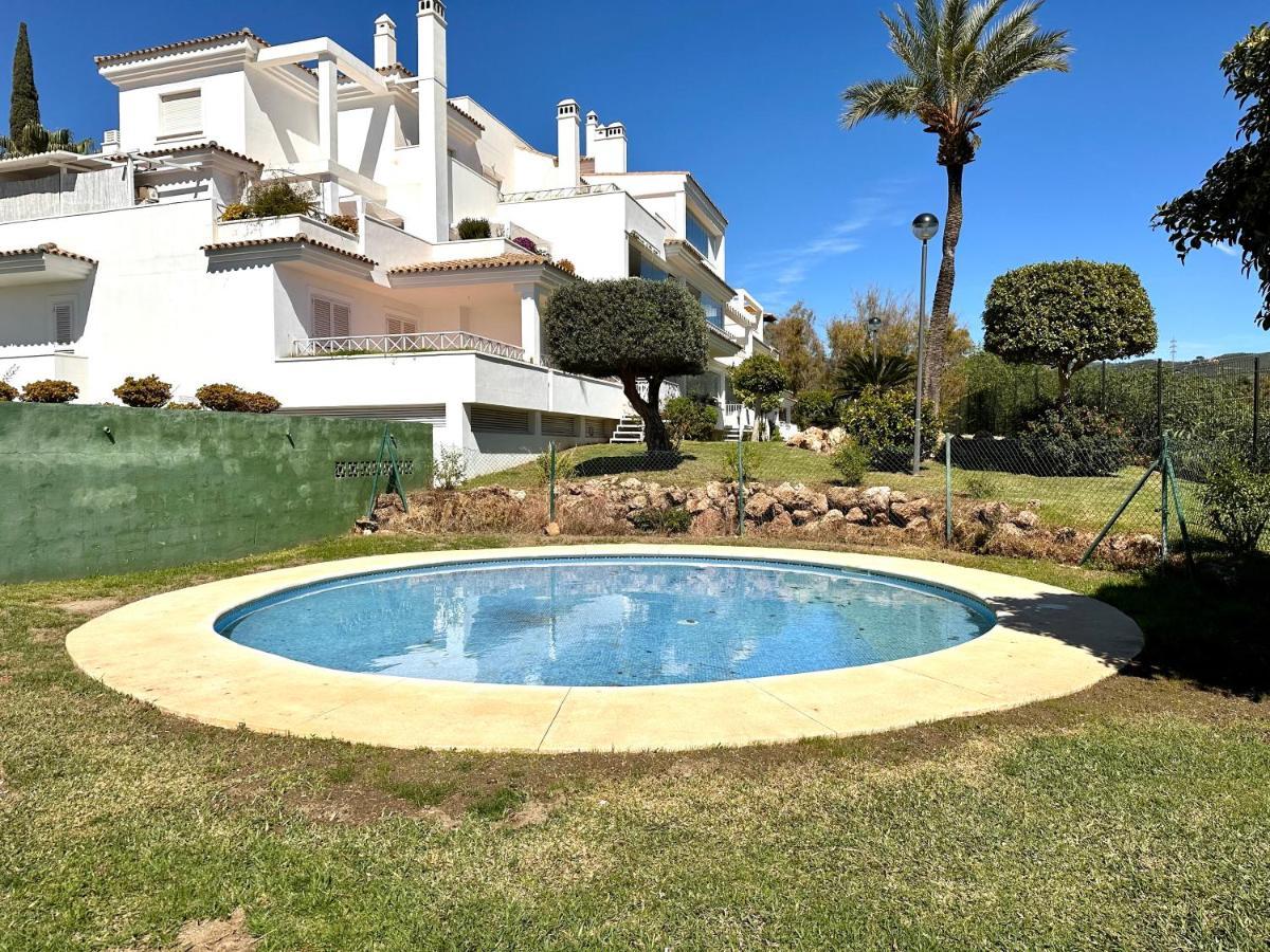 Moderno Apartamento Con Preciosas Vistas Al Mar En Urbanizacion Con Piscina - Rio Real 11 2G Marbella Exteriör bild