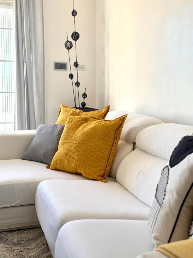 Moderno Apartamento Con Preciosas Vistas Al Mar En Urbanizacion Con Piscina - Rio Real 11 2G Marbella Exteriör bild
