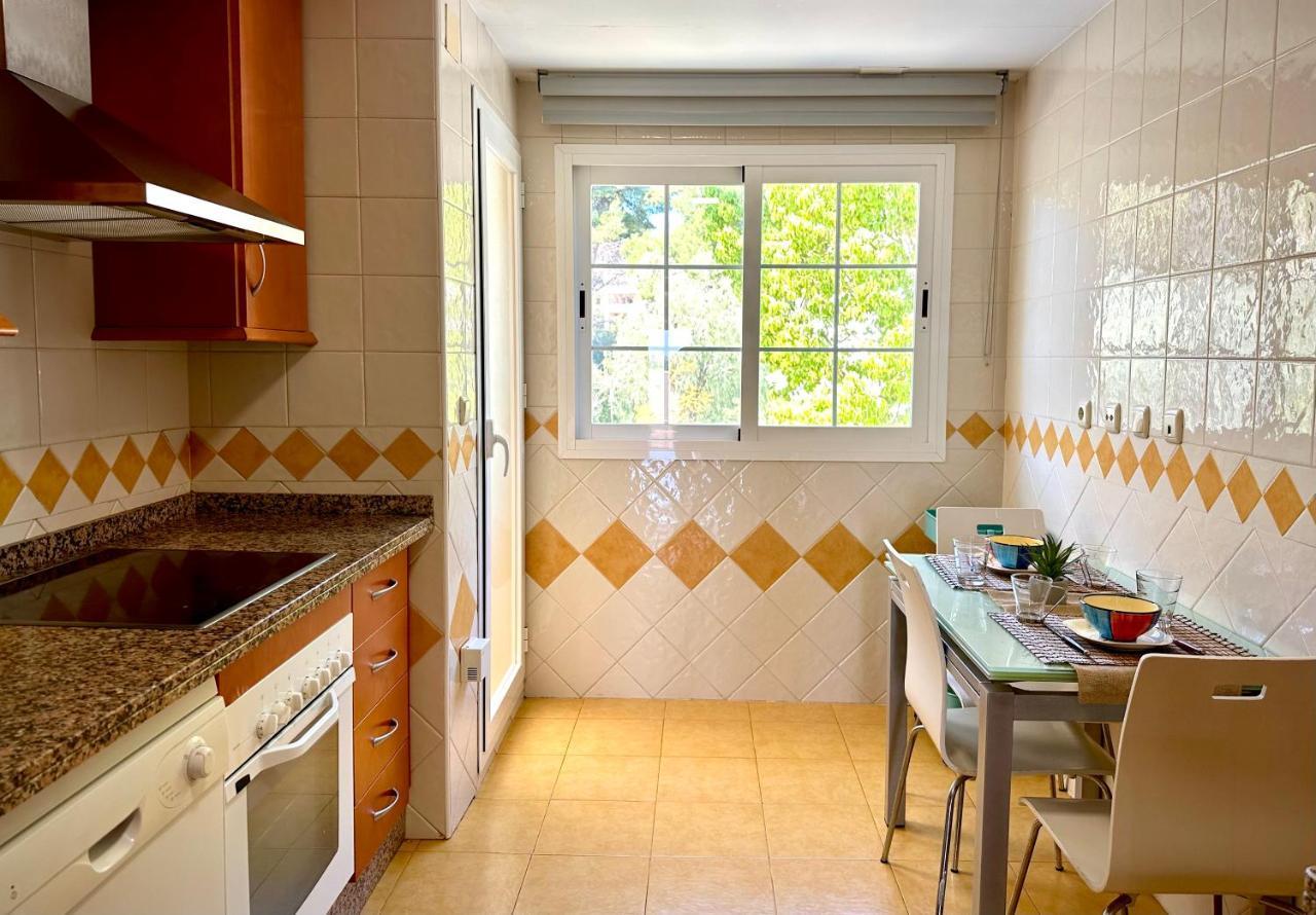 Moderno Apartamento Con Preciosas Vistas Al Mar En Urbanizacion Con Piscina - Rio Real 11 2G Marbella Exteriör bild